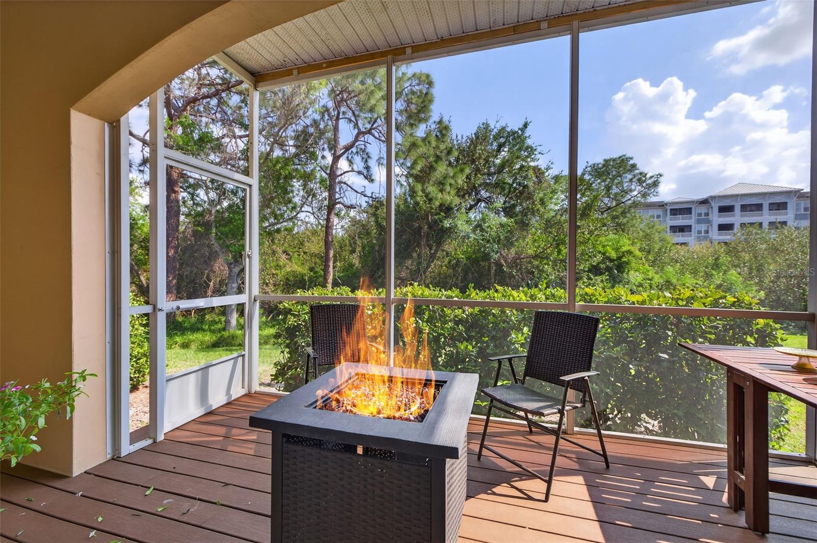 184 VALENCIA CIR, ST PETERSBURG, FL, 33716