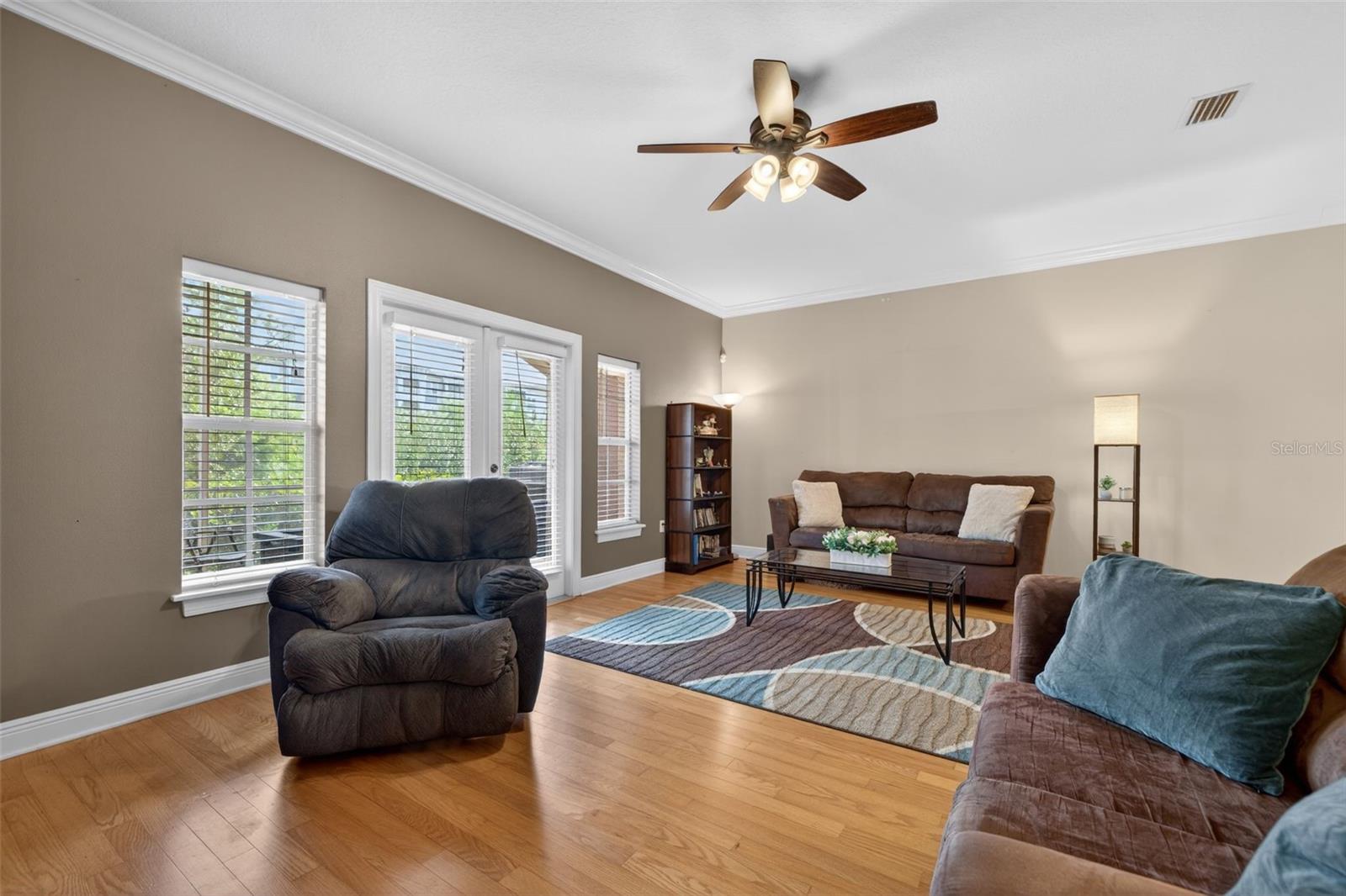 184 VALENCIA CIR, ST PETERSBURG, FL, 33716