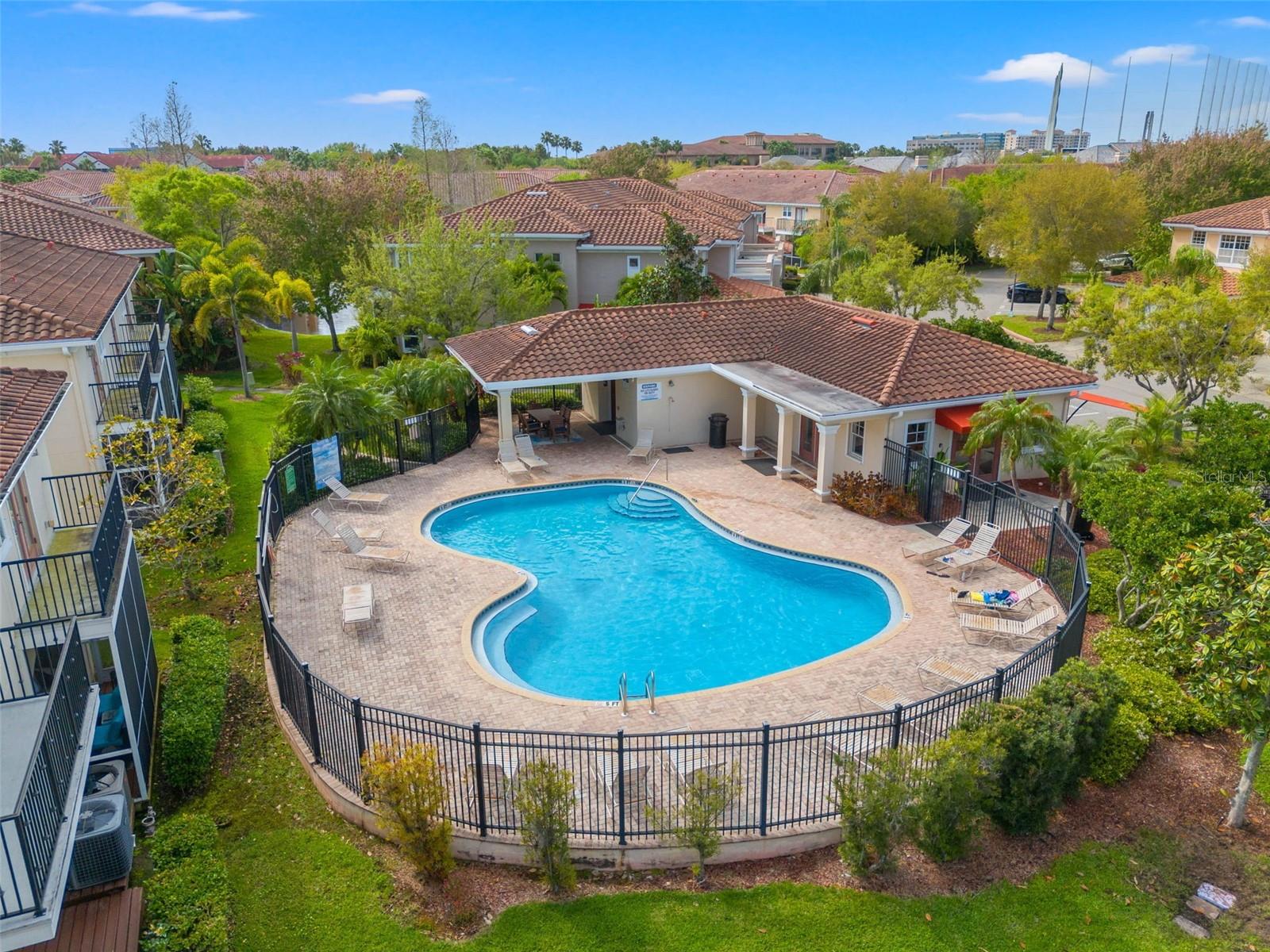 184 VALENCIA CIR, ST PETERSBURG, FL, 33716