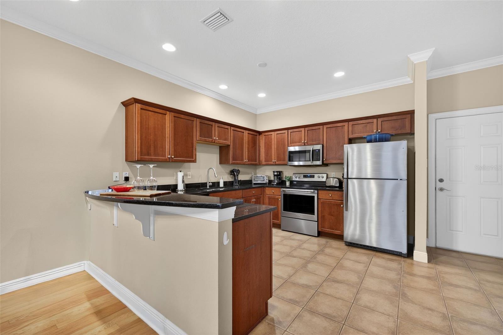 184 VALENCIA CIR, ST PETERSBURG, FL, 33716