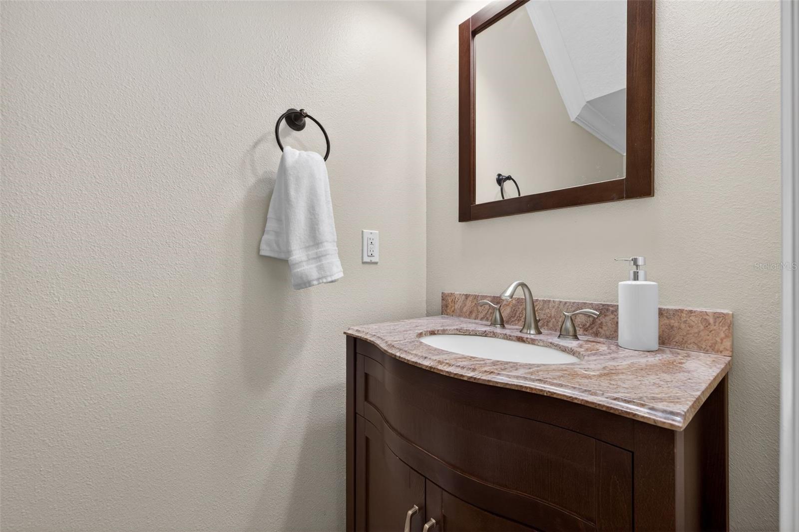 184 VALENCIA CIR, ST PETERSBURG, FL, 33716