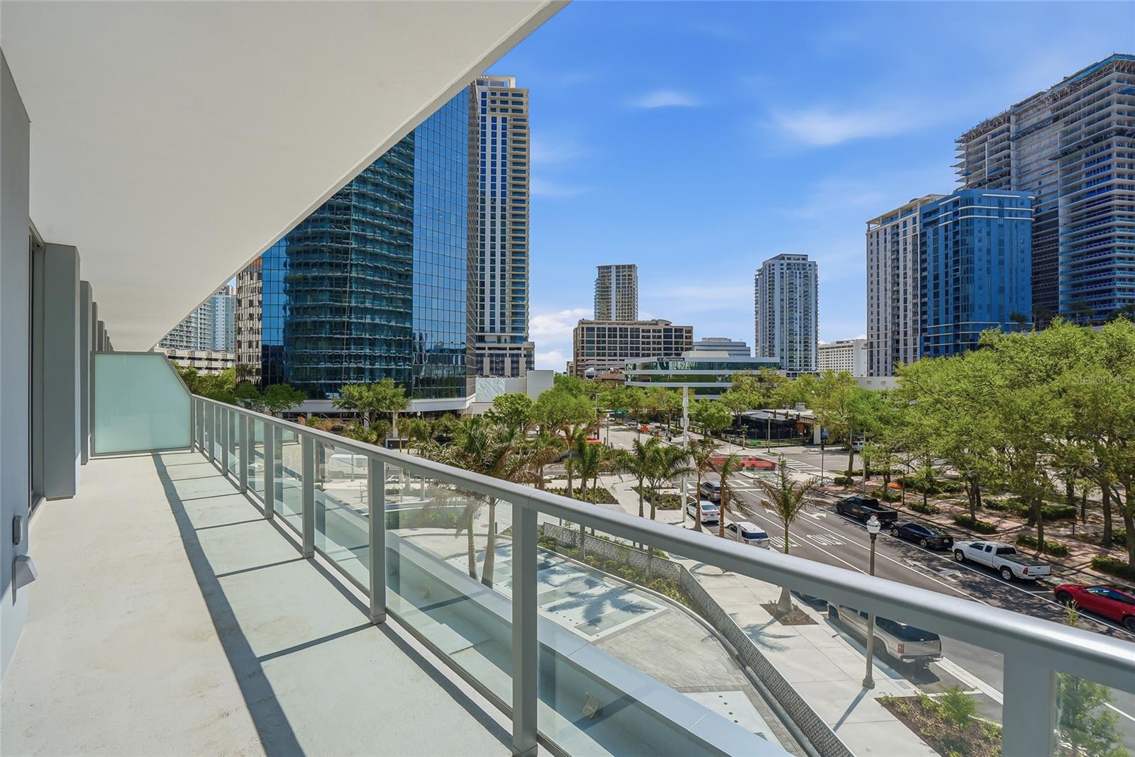 400 CENTRAL AVE #303, ST PETERSBURG, FL, 33701