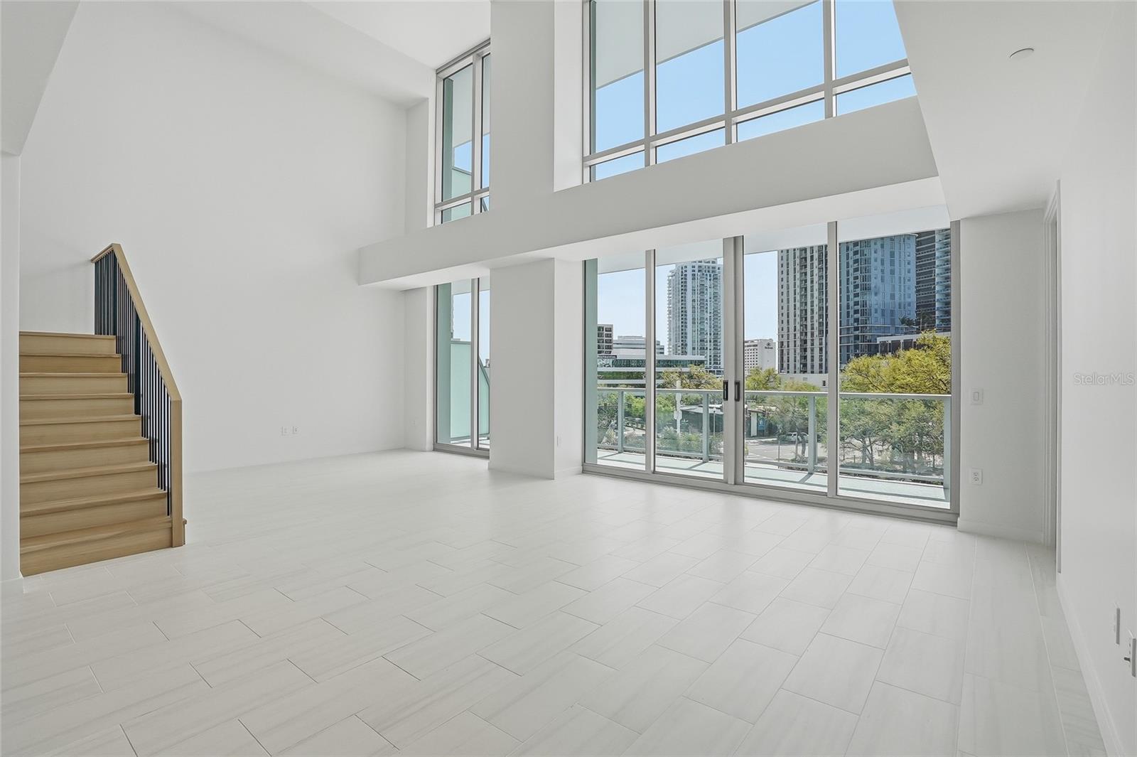 400 CENTRAL AVE #303, ST PETERSBURG, FL, 33701