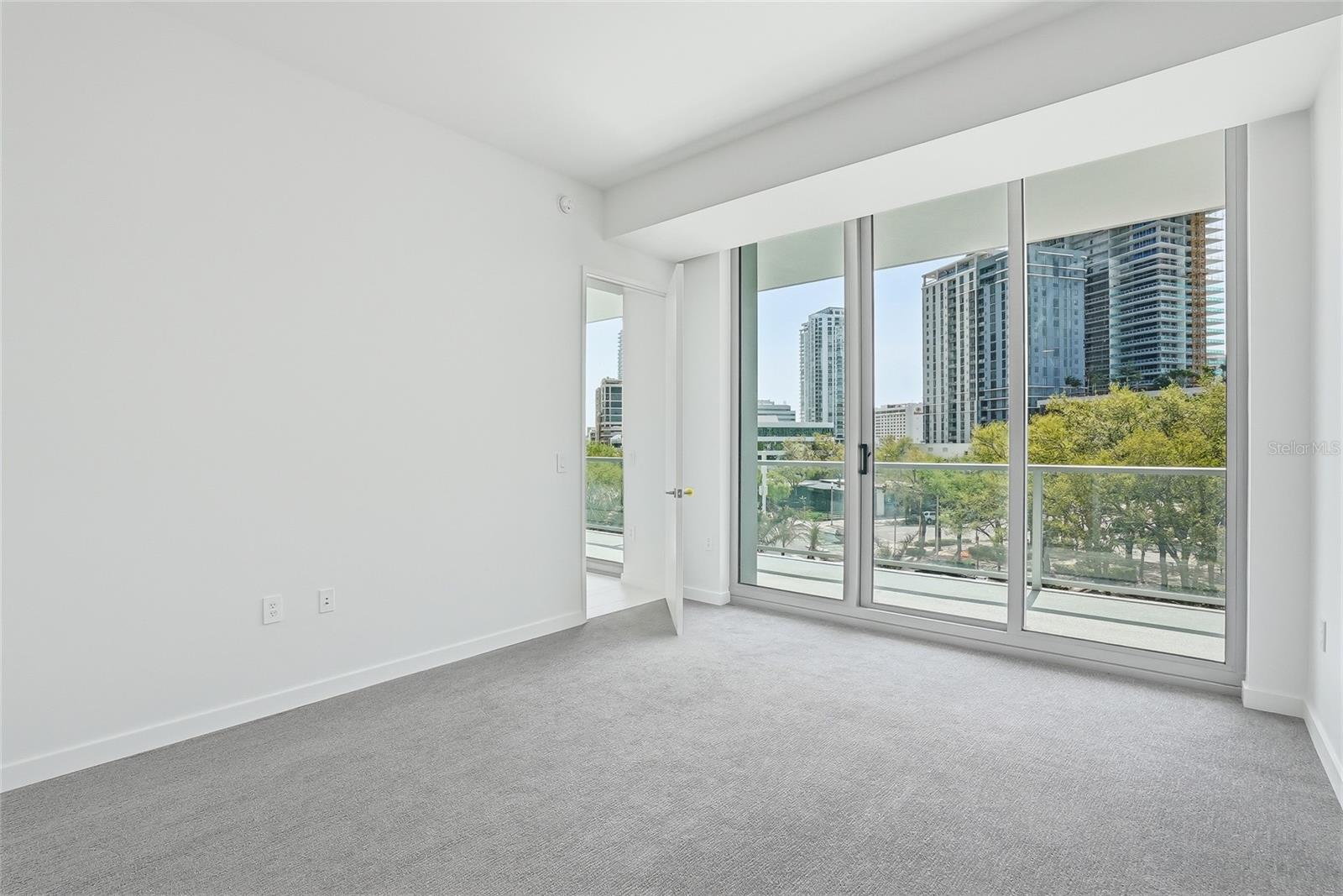 400 CENTRAL AVE #303, ST PETERSBURG, FL, 33701