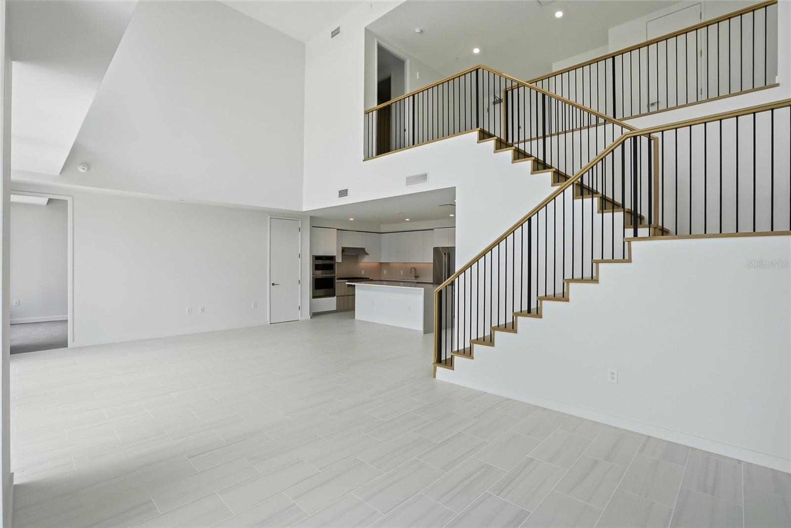 400 CENTRAL AVE #303, ST PETERSBURG, FL, 33701