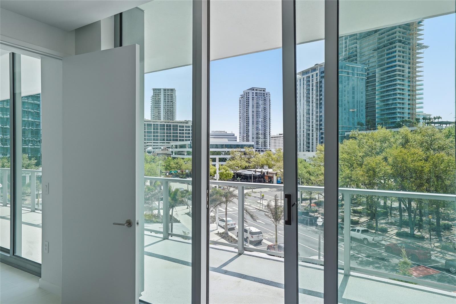 400 CENTRAL AVE #303, ST PETERSBURG, FL, 33701
