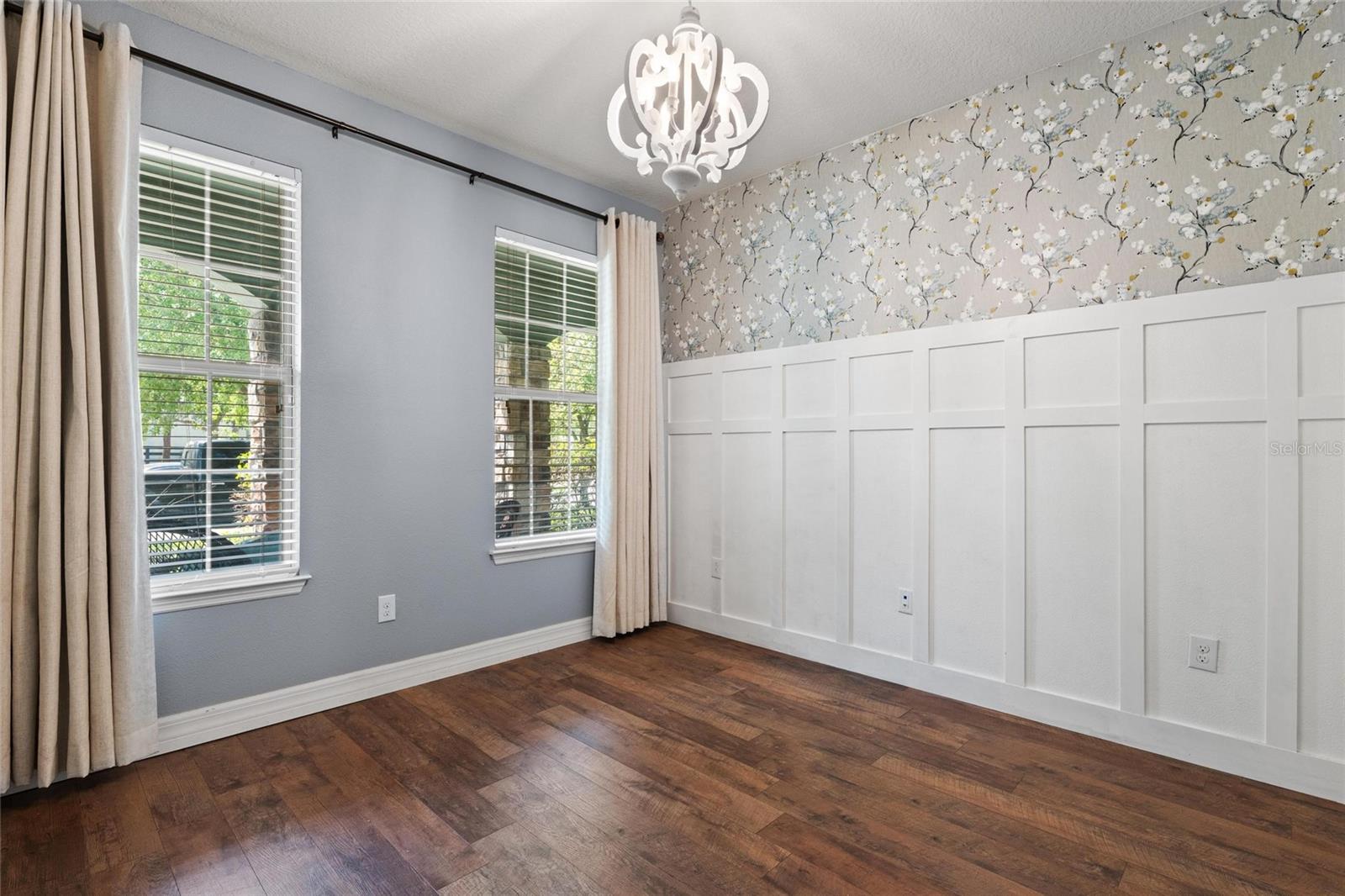 1st Floor Room Off Entry