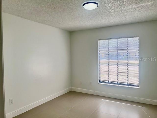 325 LARIAT LN, KISSIMMEE, FL, 34743
