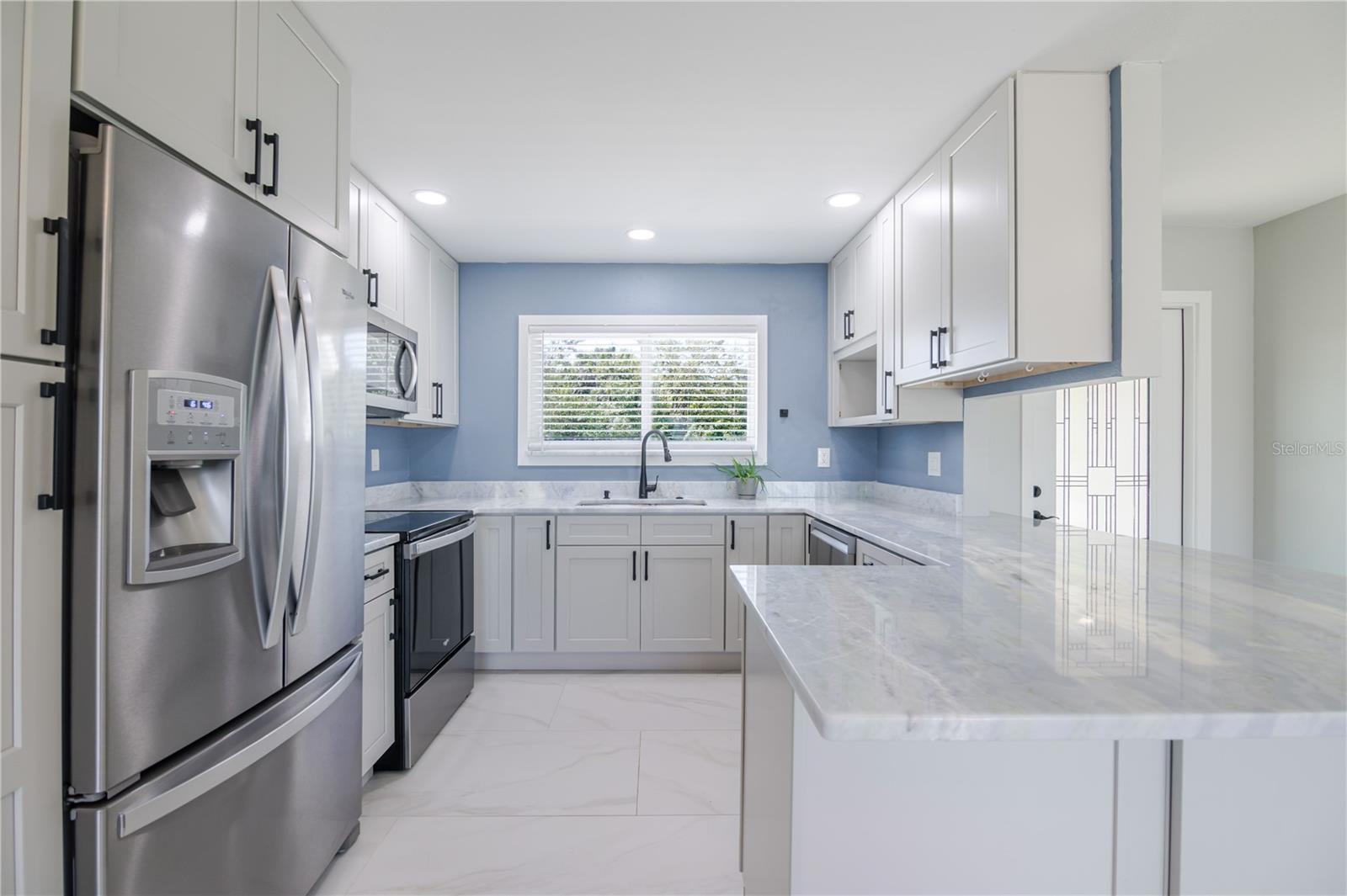 18310 VAN NUYS CIR, PORT CHARLOTTE, FL, 33948