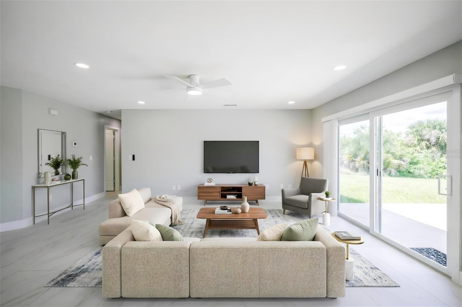 18310 VAN NUYS CIR, PORT CHARLOTTE, FL, 33948