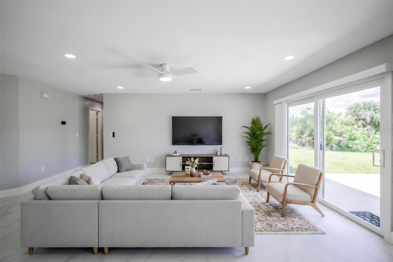 18310 VAN NUYS CIR, PORT CHARLOTTE, FL, 33948
