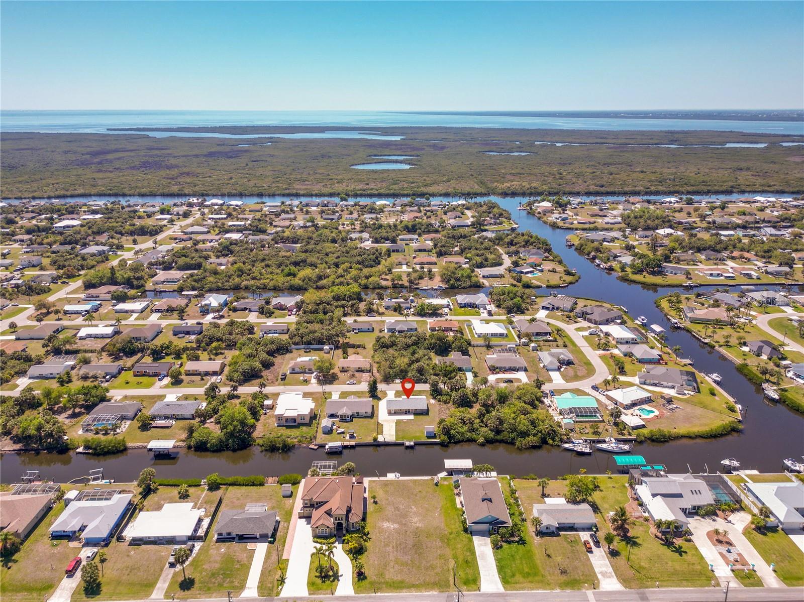 18310 VAN NUYS CIR, PORT CHARLOTTE, FL, 33948