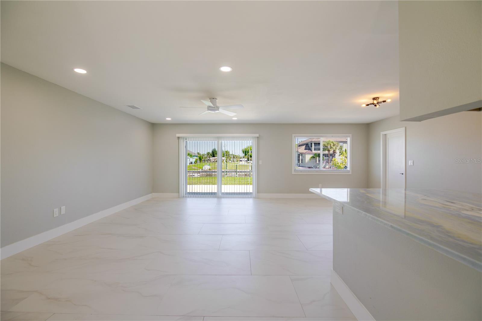 18310 VAN NUYS CIR, PORT CHARLOTTE, FL, 33948