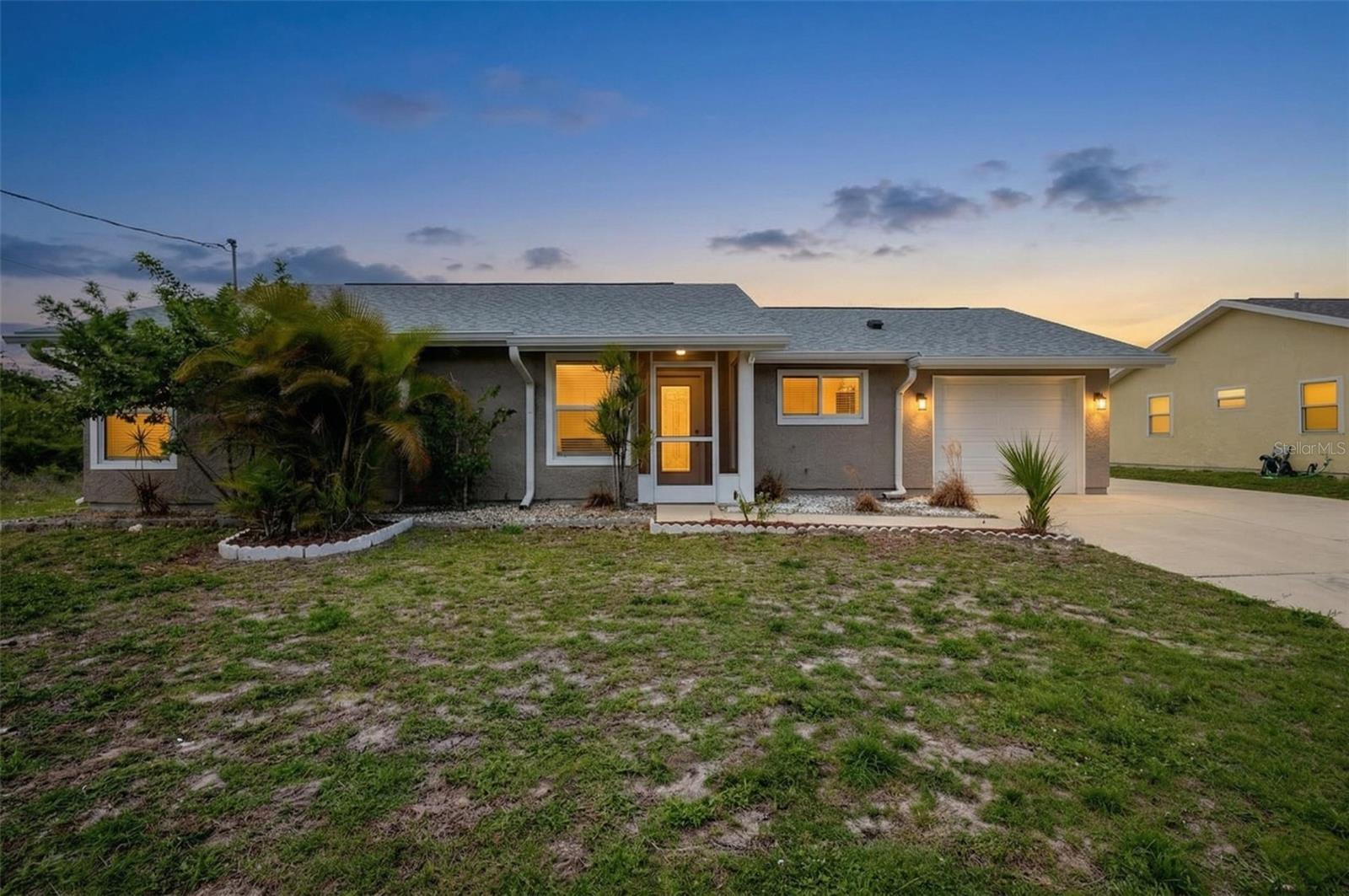 18310 VAN NUYS CIR, PORT CHARLOTTE, FL, 33948