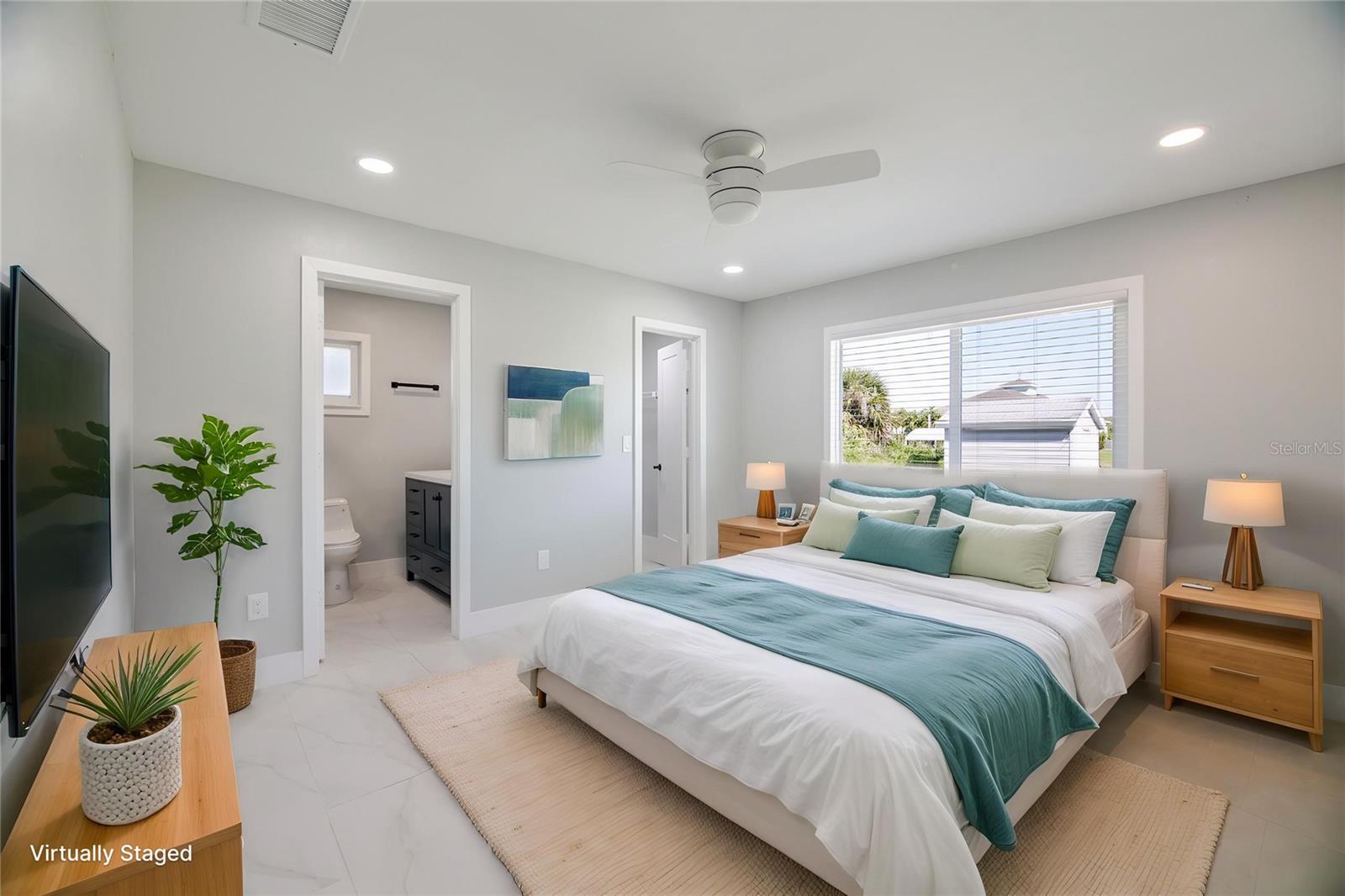 18310 VAN NUYS CIR, PORT CHARLOTTE, FL, 33948