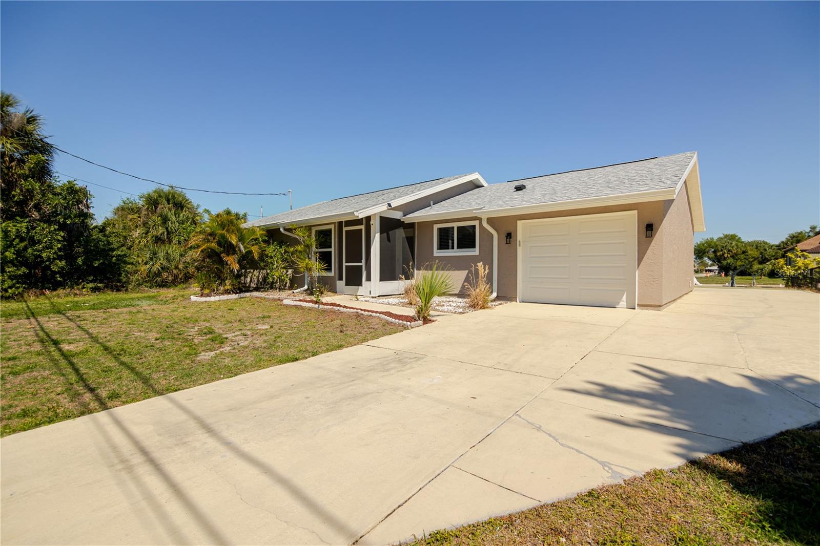 18310 VAN NUYS CIR, PORT CHARLOTTE, FL, 33948