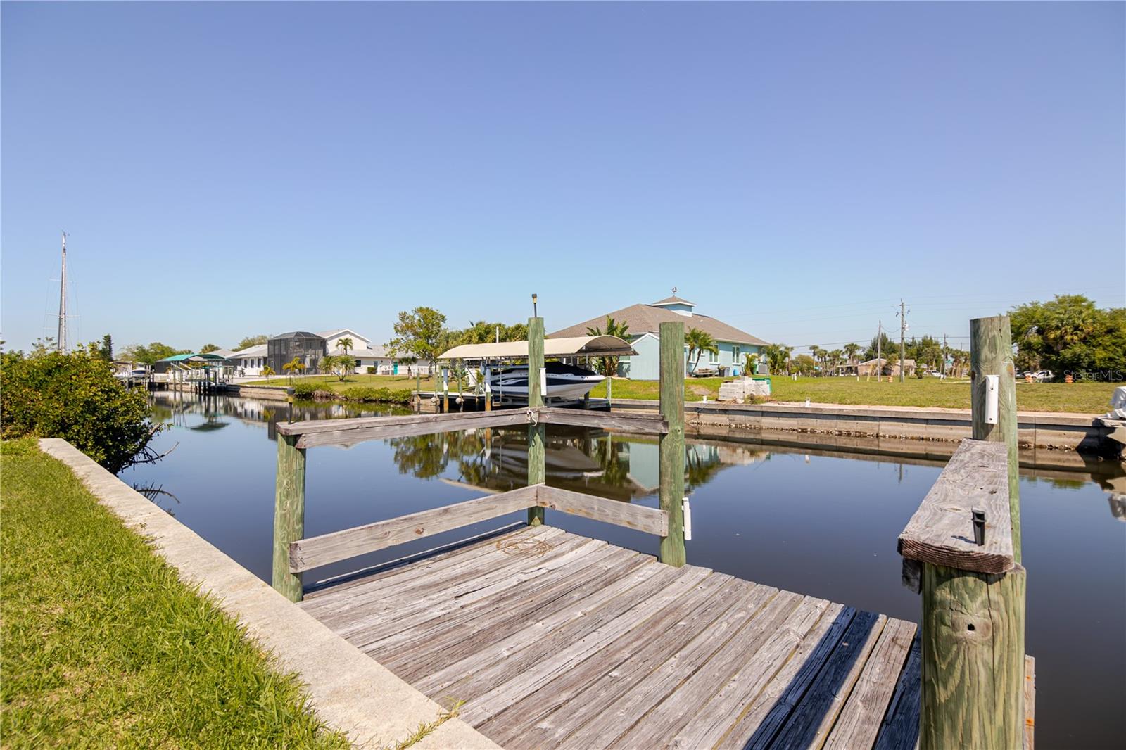18310 VAN NUYS CIR, PORT CHARLOTTE, FL, 33948