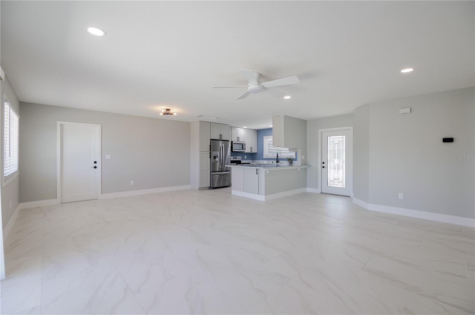 18310 VAN NUYS CIR, PORT CHARLOTTE, FL, 33948