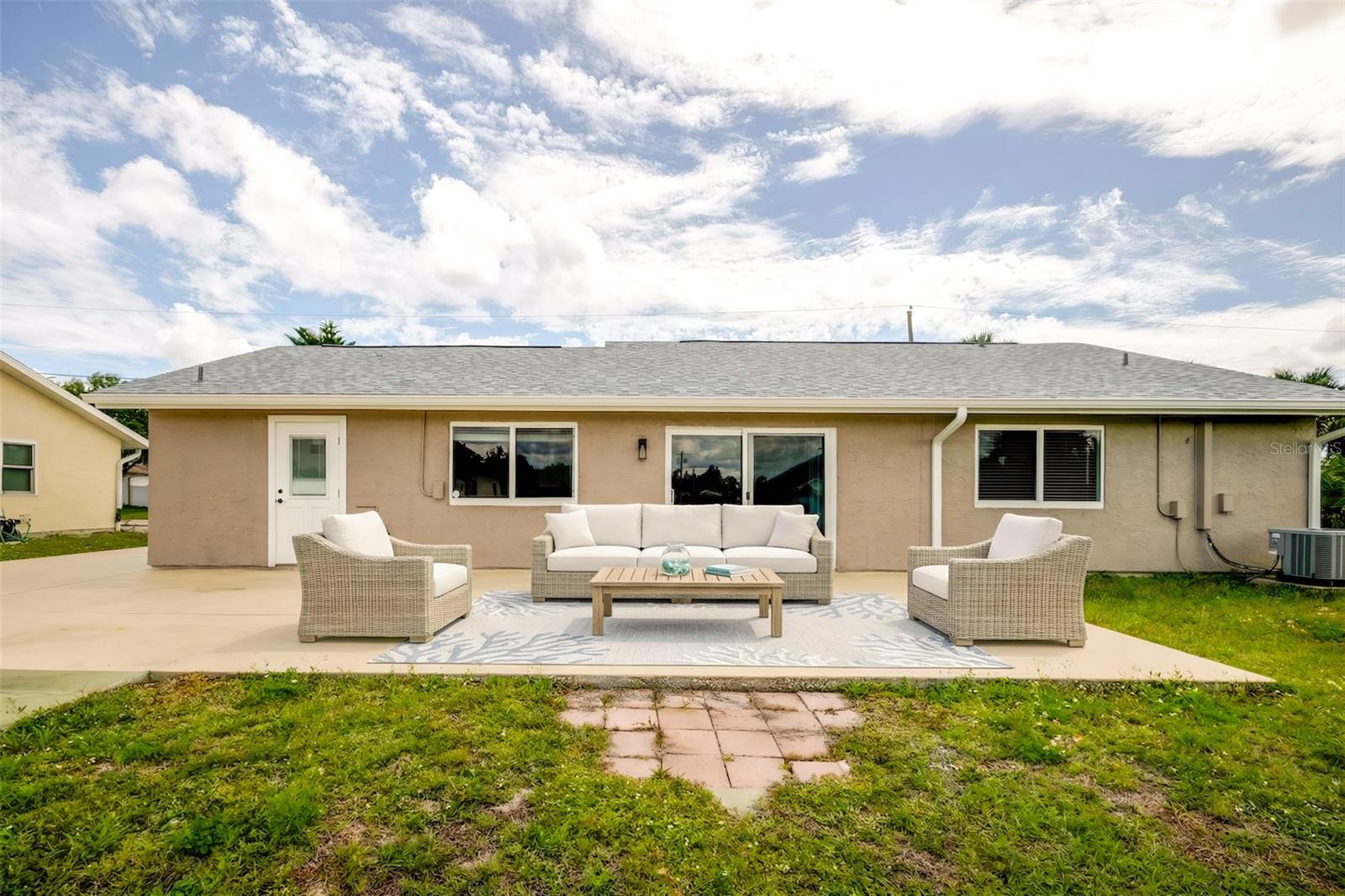 18310 VAN NUYS CIR, PORT CHARLOTTE, FL, 33948