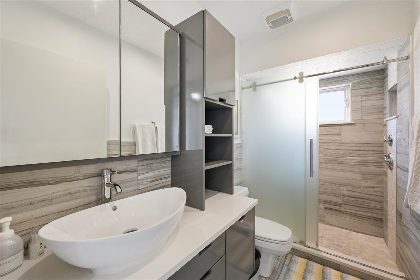 660 CEDARS CT, LONGBOAT KEY, FL, 34228