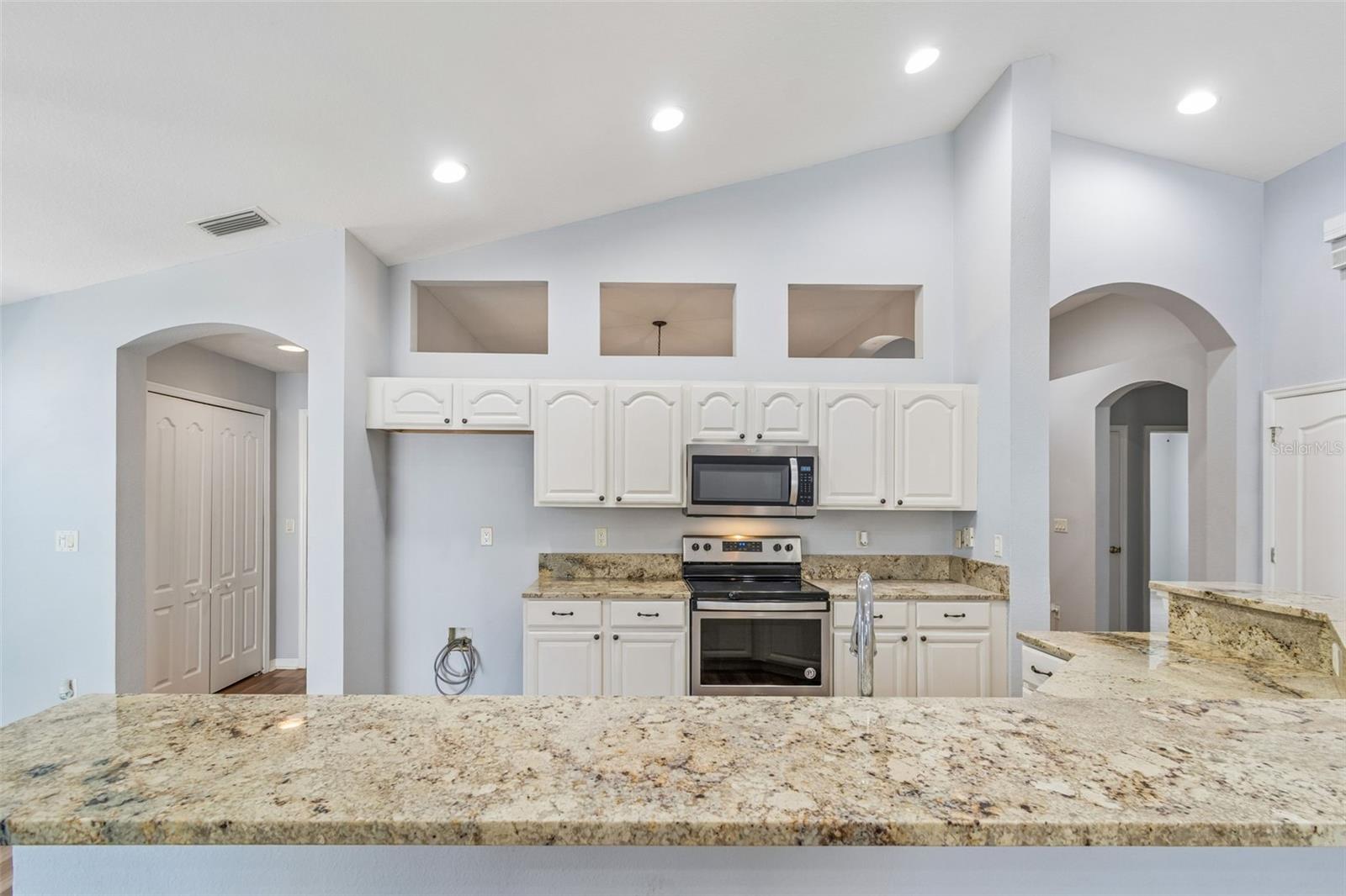 2909 BILLINGHAM DR, LAND O LAKES, FL, 34639