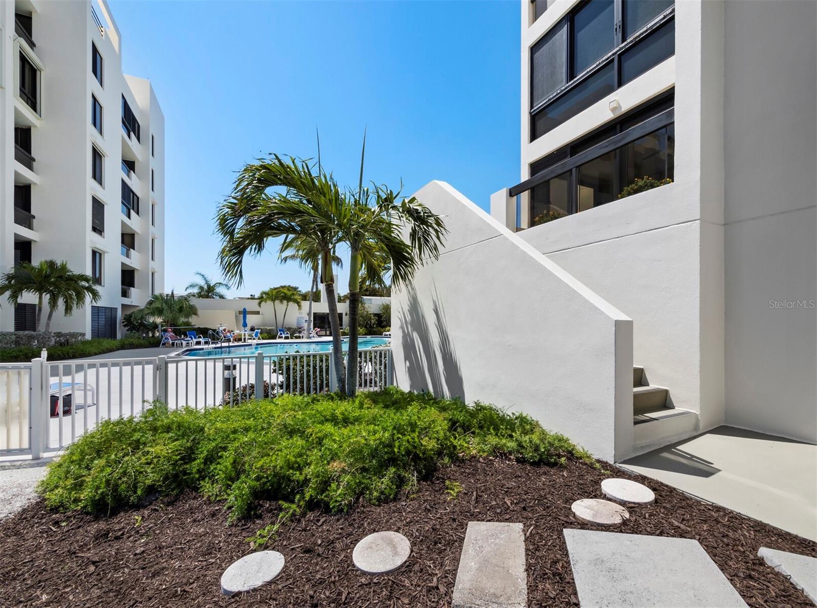 2020 HARBOURSIDE DR #417, LONGBOAT KEY, FL, 34228