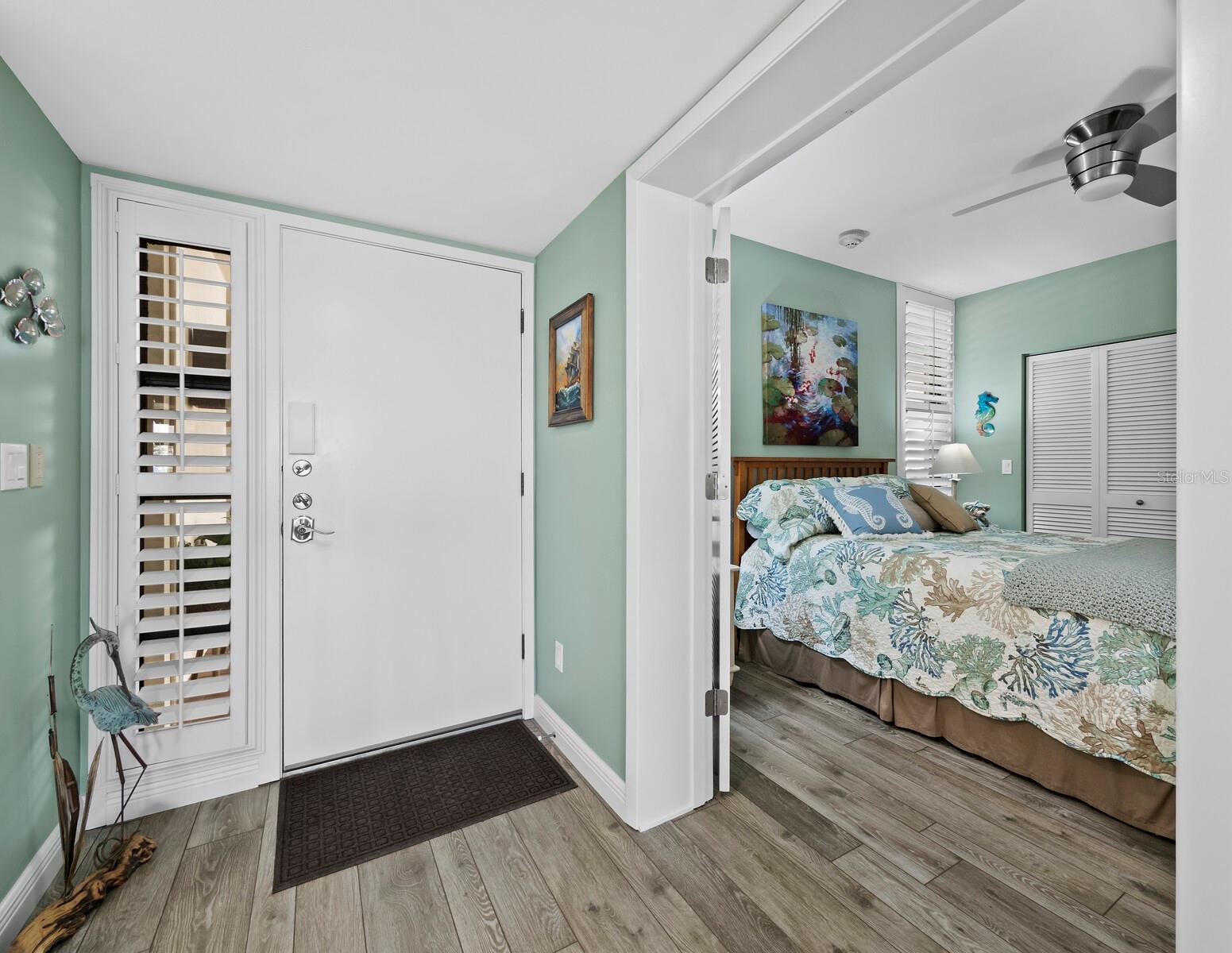 2020 HARBOURSIDE DR #417, LONGBOAT KEY, FL, 34228