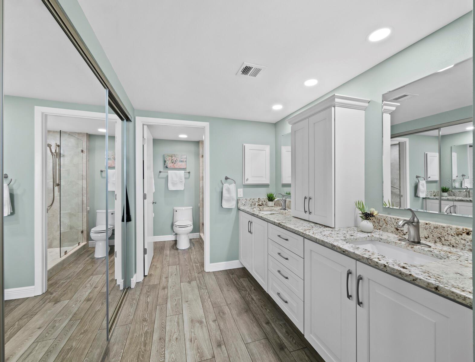 2020 HARBOURSIDE DR #417, LONGBOAT KEY, FL, 34228