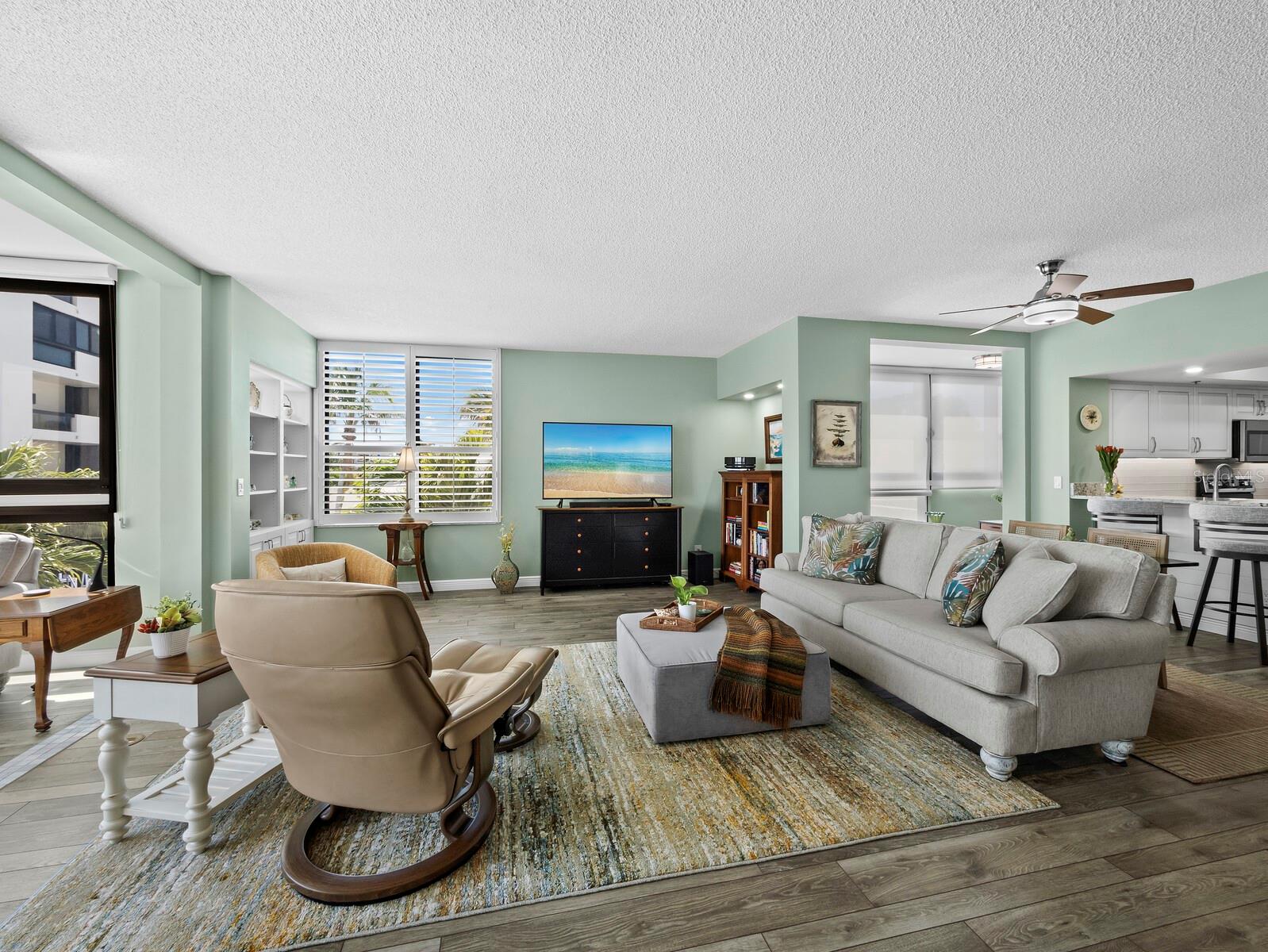 2020 HARBOURSIDE DR #417, LONGBOAT KEY, FL, 34228