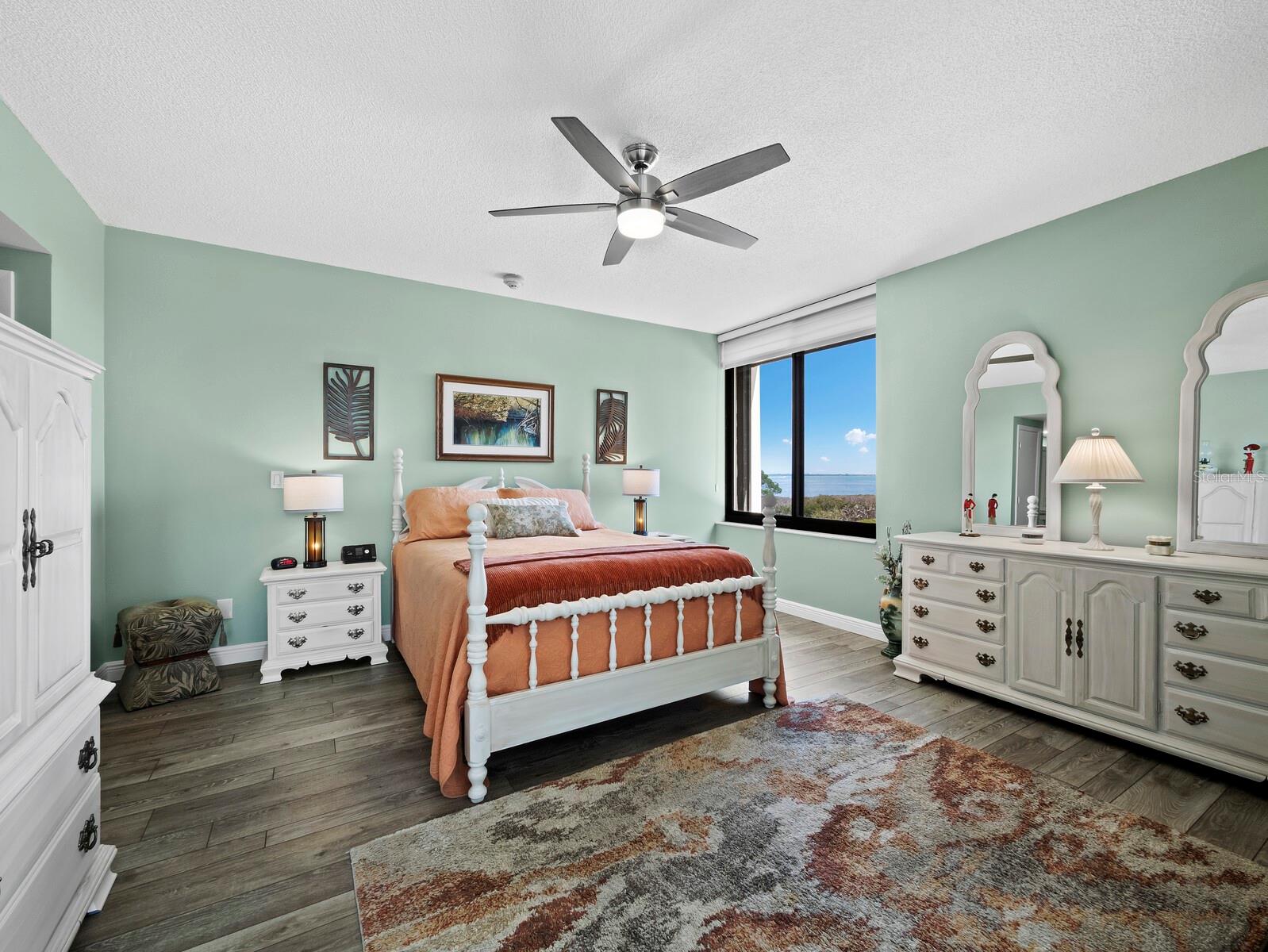 2020 HARBOURSIDE DR #417, LONGBOAT KEY, FL, 34228