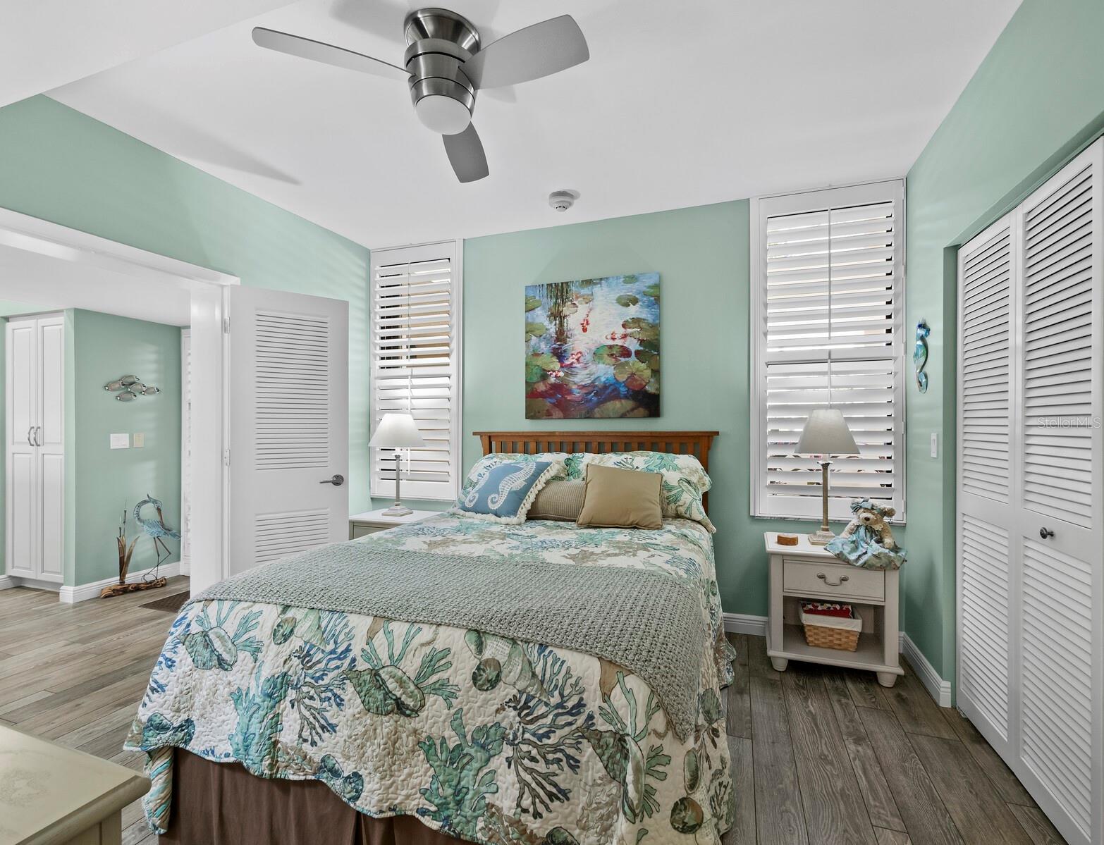 2020 HARBOURSIDE DR #417, LONGBOAT KEY, FL, 34228