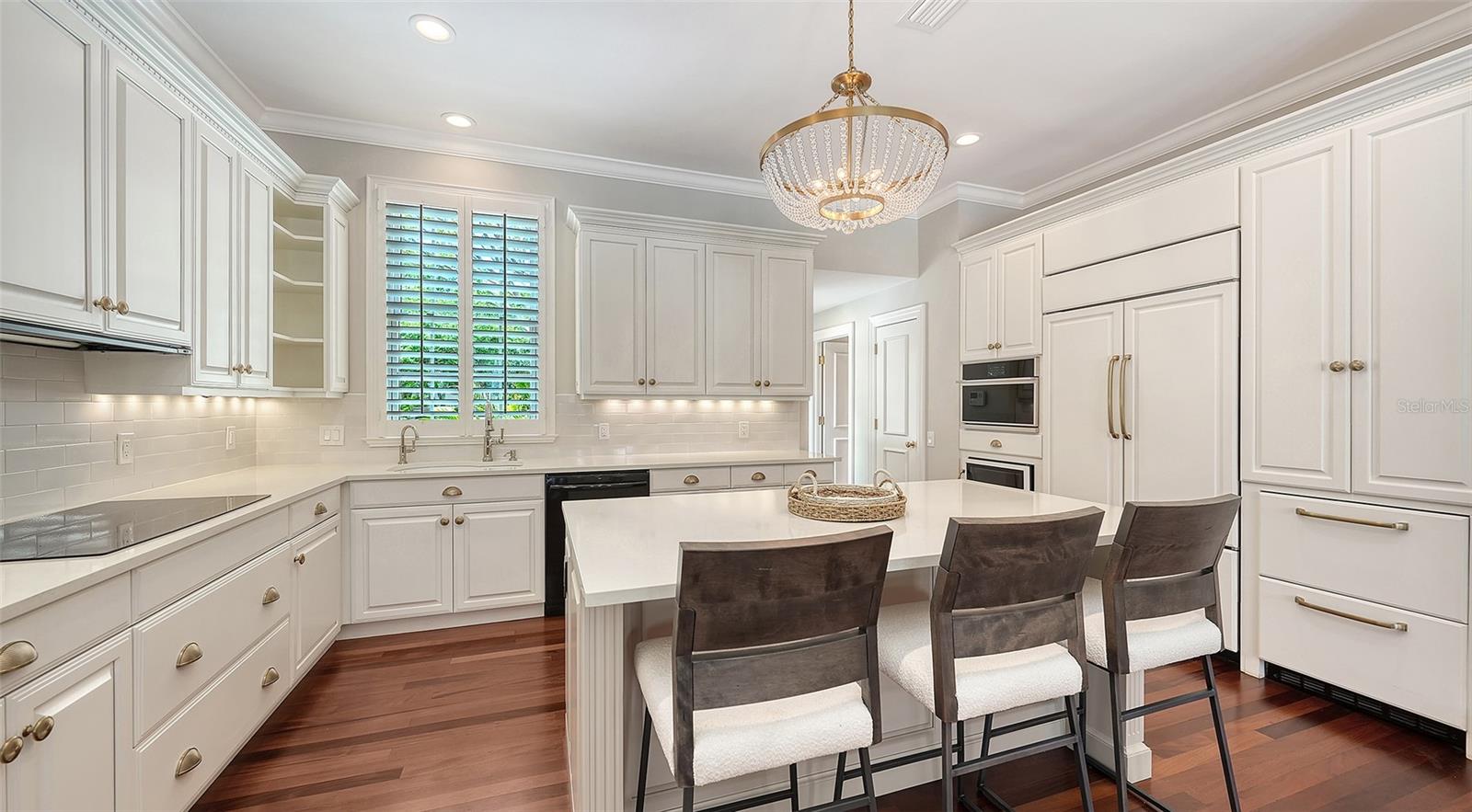 A4686681 Property Photo