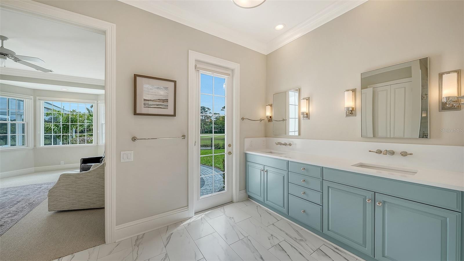 A4686681 Property Photo