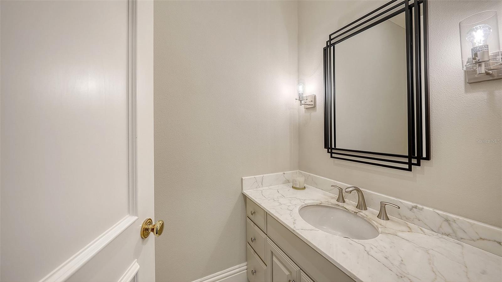 A4686681 Property Photo