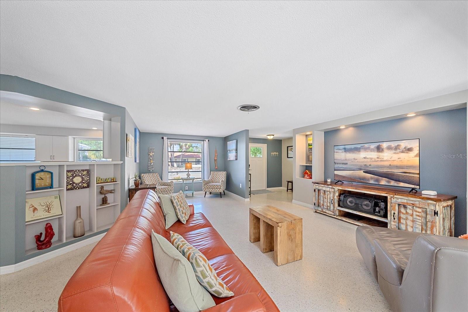 611 VENICE LN, SARASOTA, FL, 34242