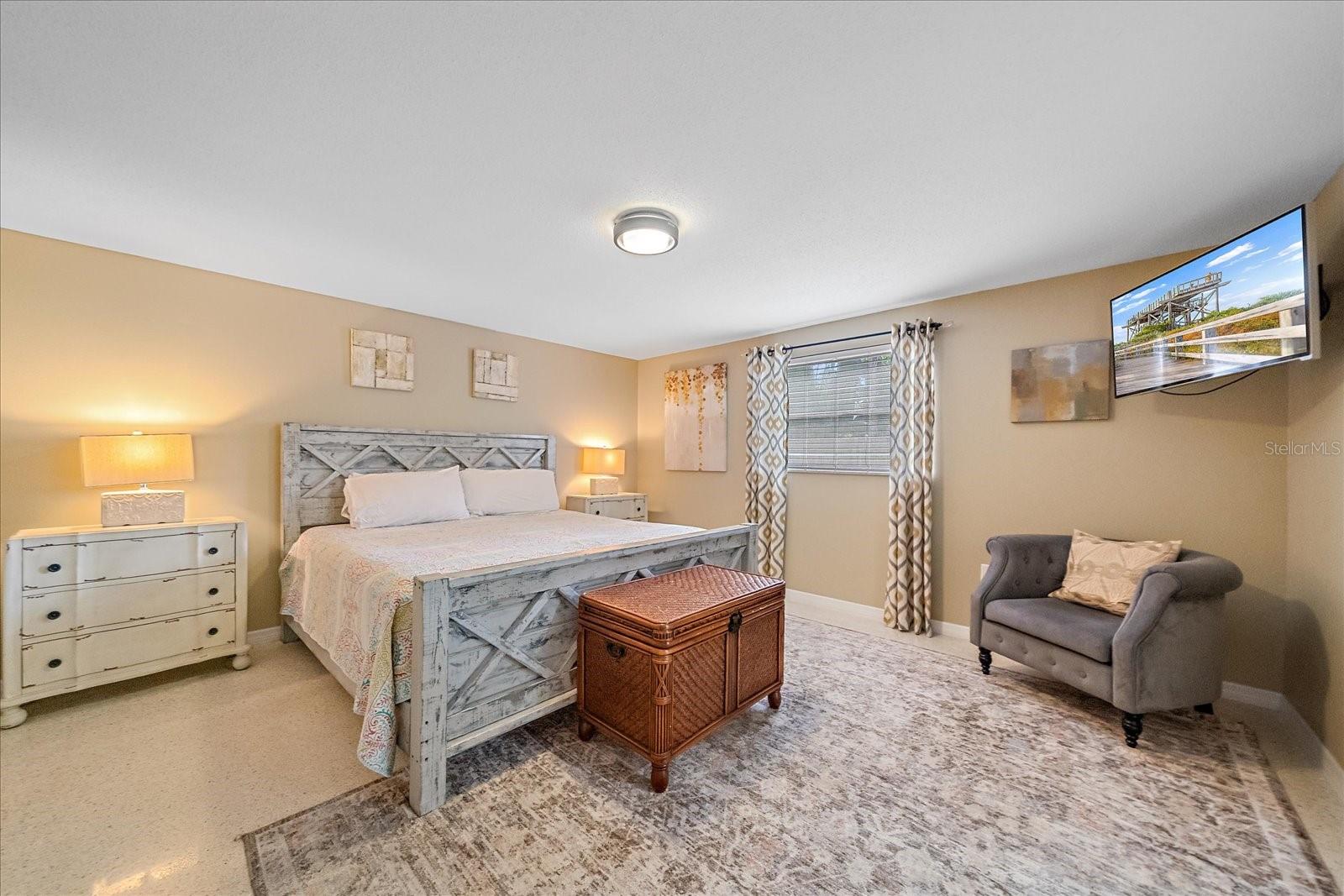 611 VENICE LN, SARASOTA, FL, 34242