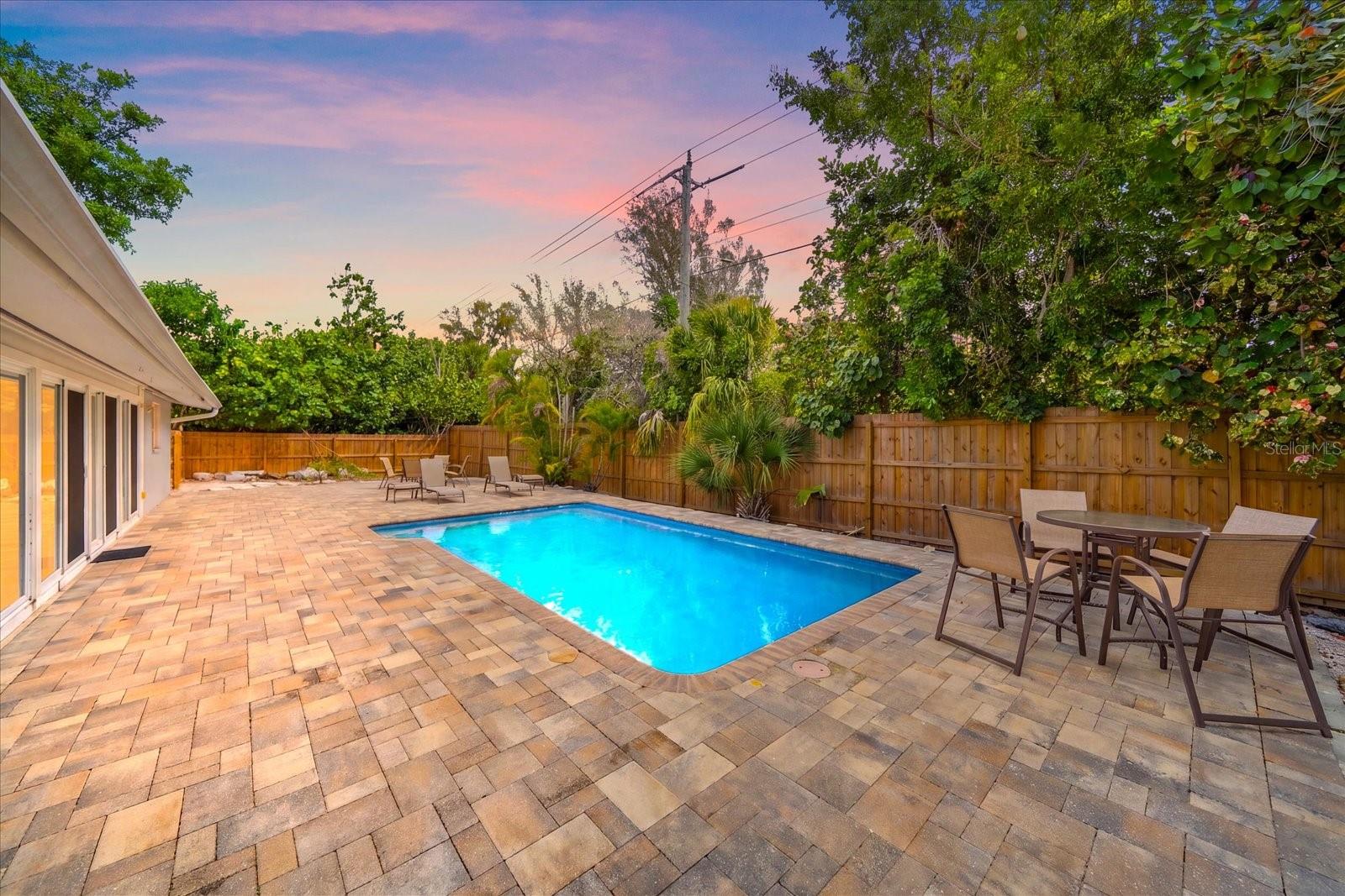 611 VENICE LN, SARASOTA, FL, 34242