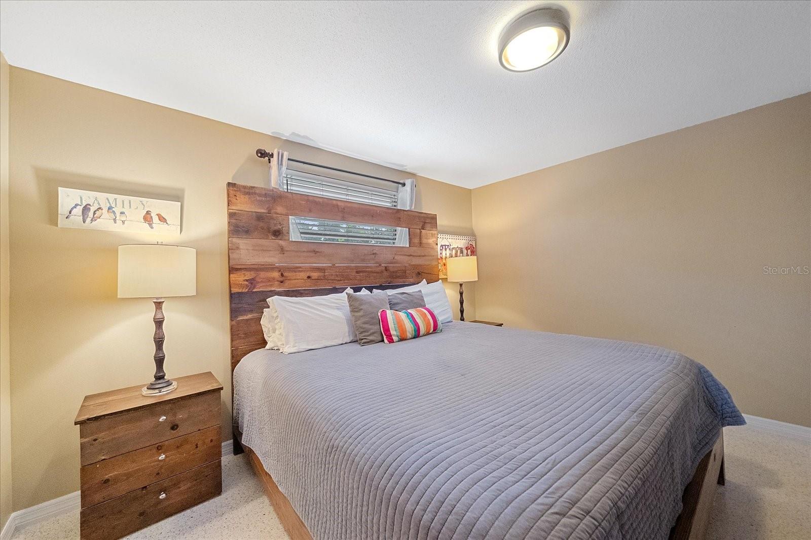 611 VENICE LN, SARASOTA, FL, 34242