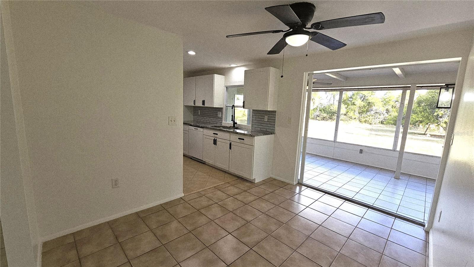 284 ROTONDA BLVD W, ROTONDA WEST, FL, 33947