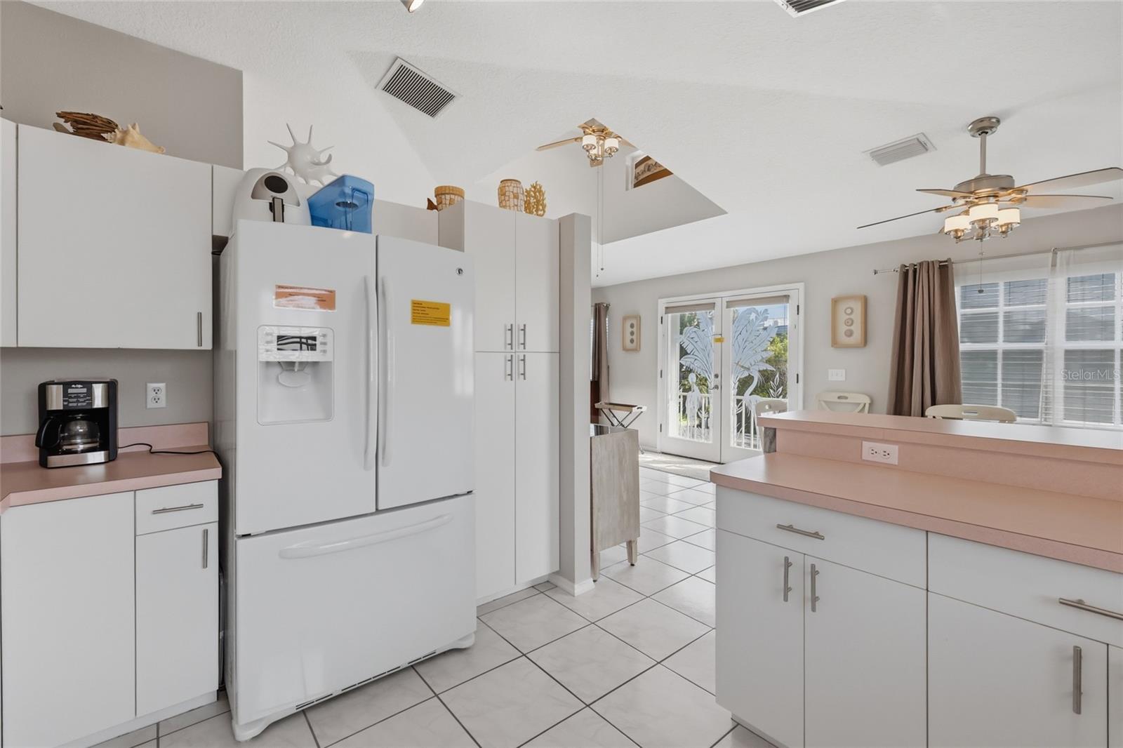 2806 GULF DR, HOLMES BEACH, FL, 34217