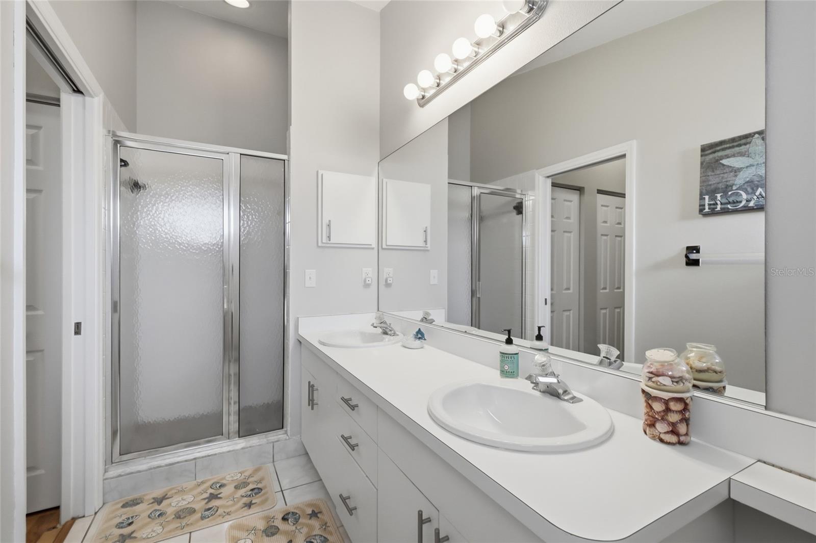 2806 GULF DR, HOLMES BEACH, FL, 34217