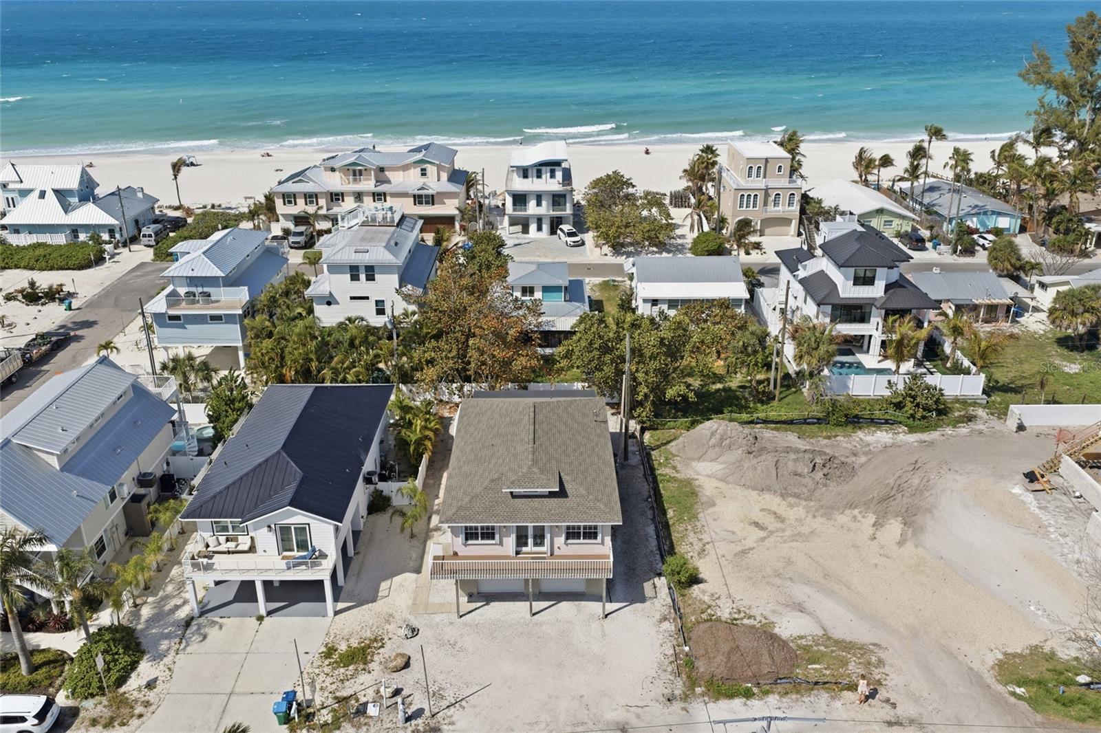 2806 GULF DR, HOLMES BEACH, FL, 34217