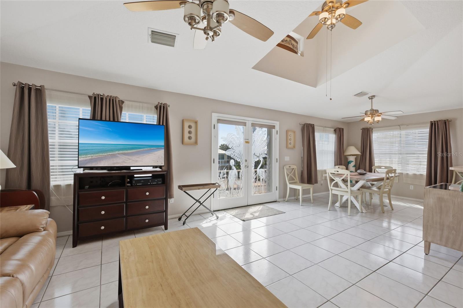 2806 GULF DR, HOLMES BEACH, FL, 34217