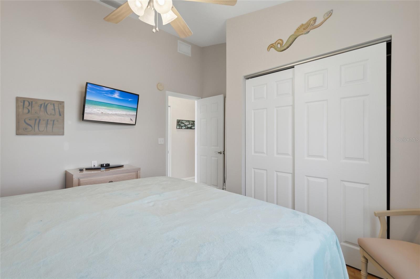 2806 GULF DR, HOLMES BEACH, FL, 34217
