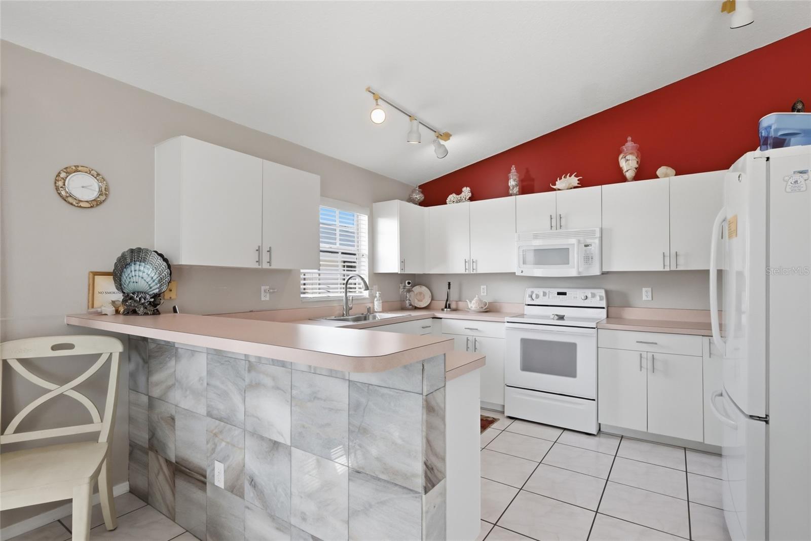 2806 GULF DR, HOLMES BEACH, FL, 34217