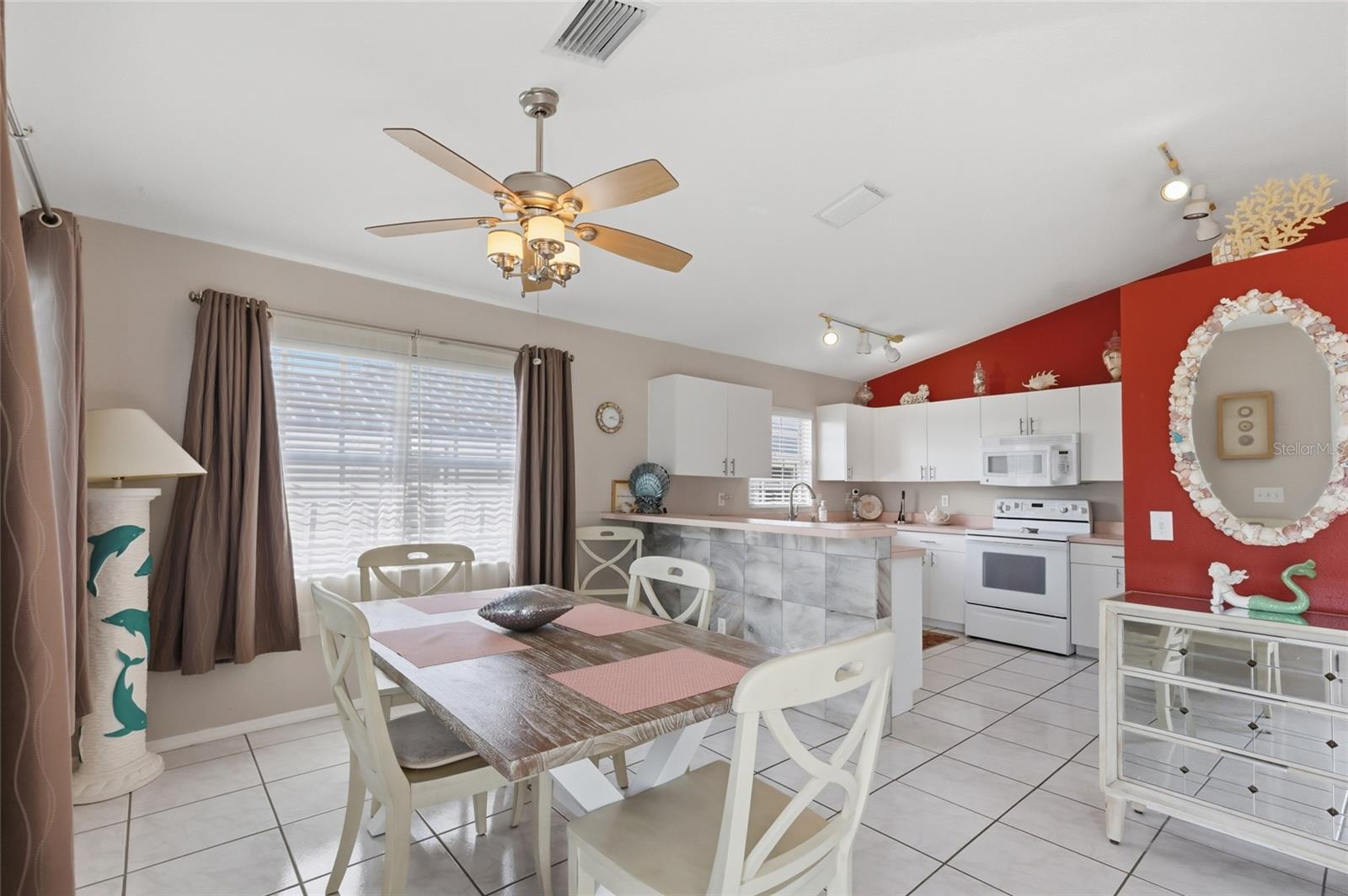 2806 GULF DR, HOLMES BEACH, FL, 34217