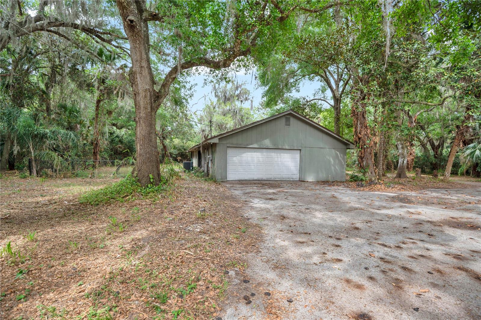 599 LAKE GENEVA RD, GENEVA, FL, 32732