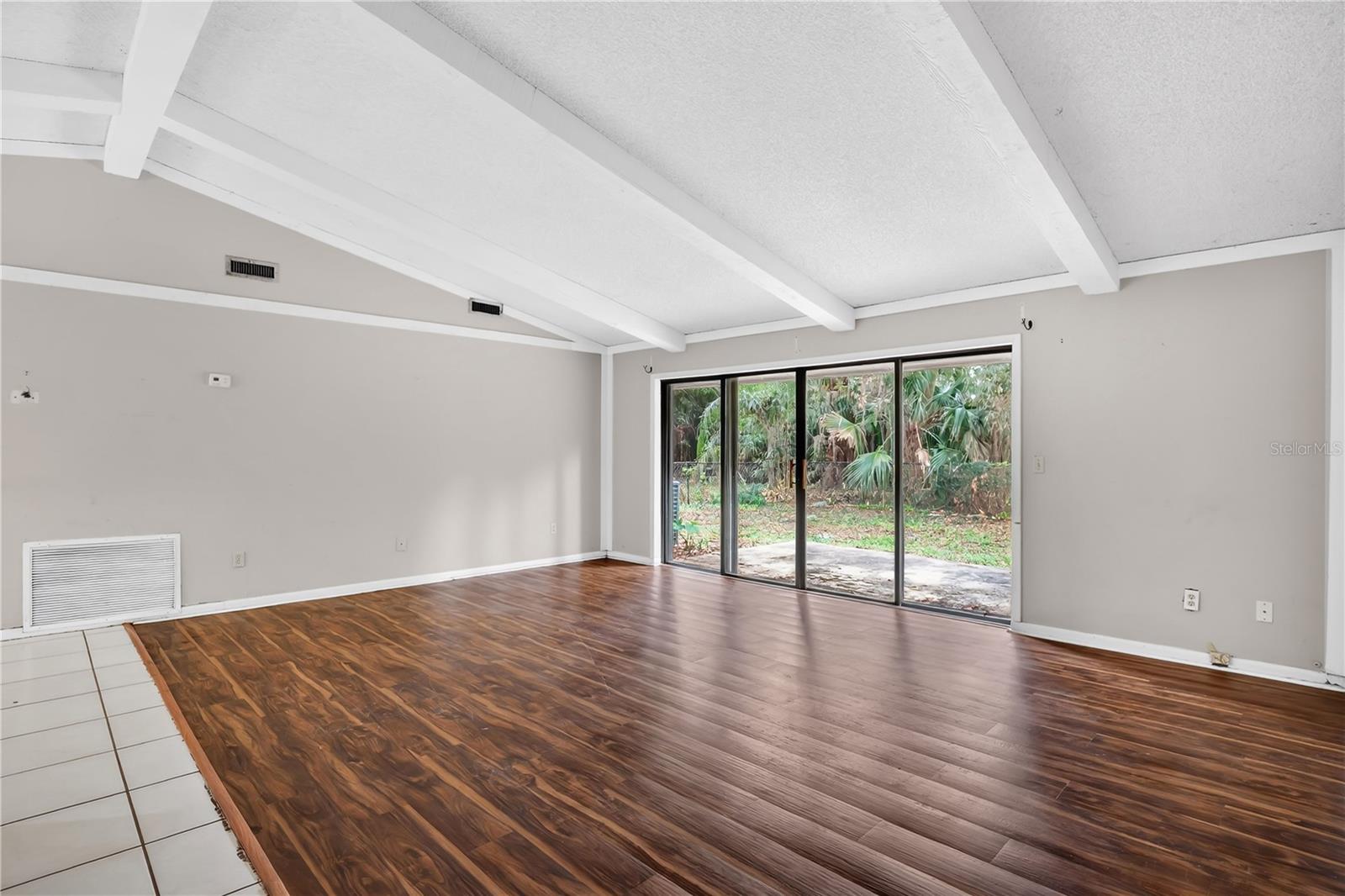 599 LAKE GENEVA RD, GENEVA, FL, 32732