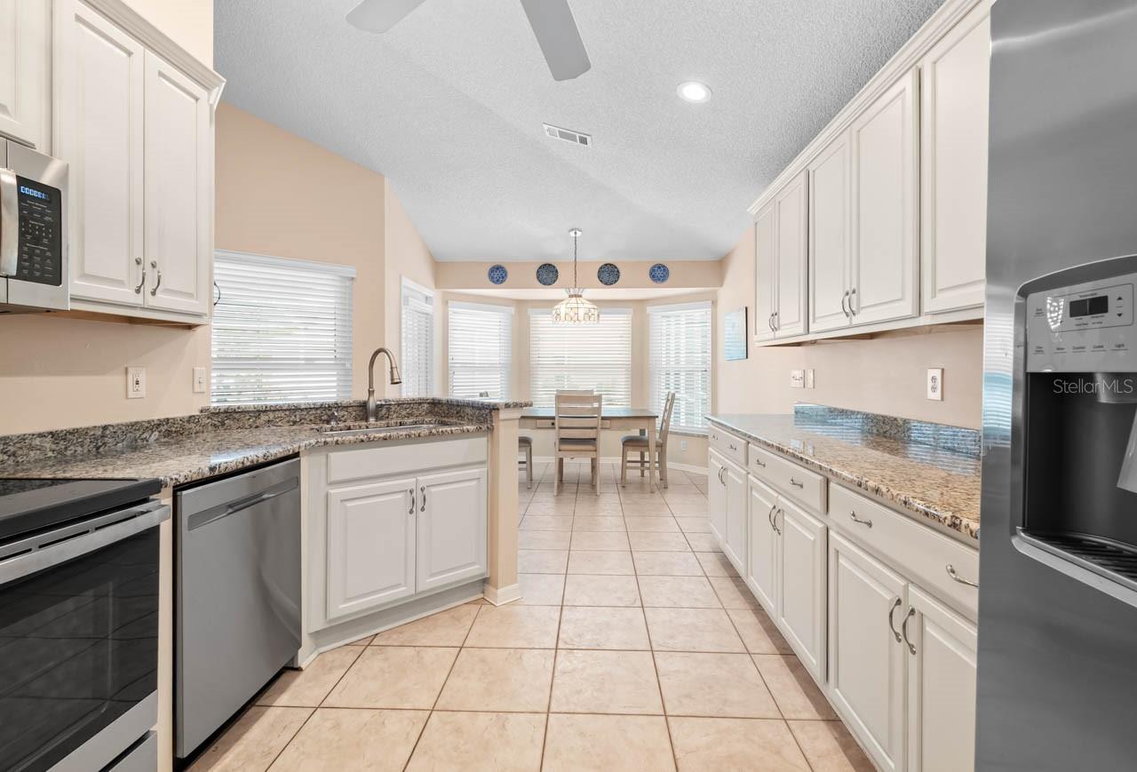 327 CALOOSA WOODS LN, SUN CITY CENTER, FL, 33573