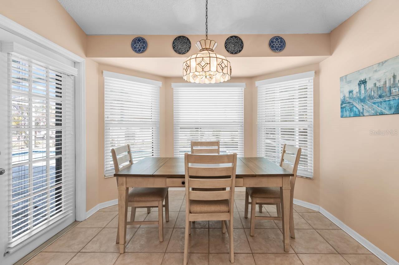 327 CALOOSA WOODS LN, SUN CITY CENTER, FL, 33573